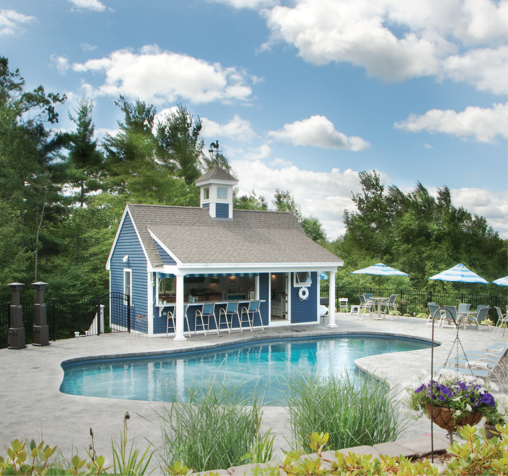 Poolhouse Paradise